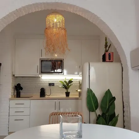 New Boho With Balcony, Private Garden And Communal Pool Holiday home