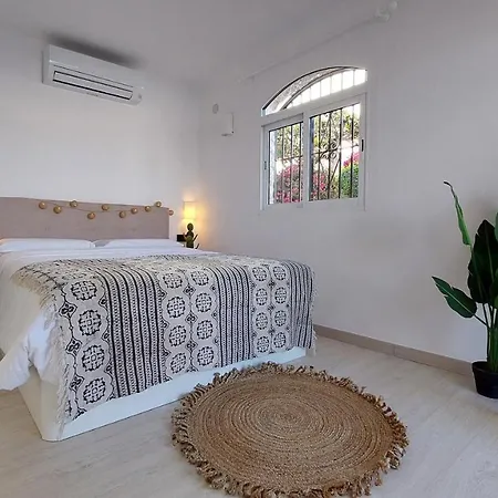 Дом отдыха New Boho With Balcony, Private Garden And Communal Pool Нерха