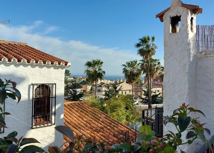 Dom wakacyjny New Boho With Balcony, Private Garden And Communal Pool Nerja